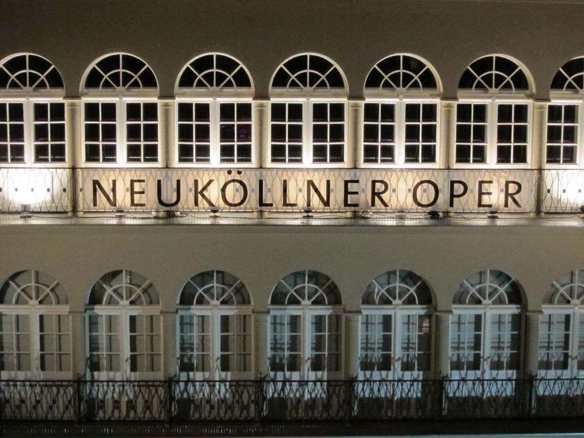 Berlin Mal Anders Erleben - Hier Tobt Das Leben Luaran gambar